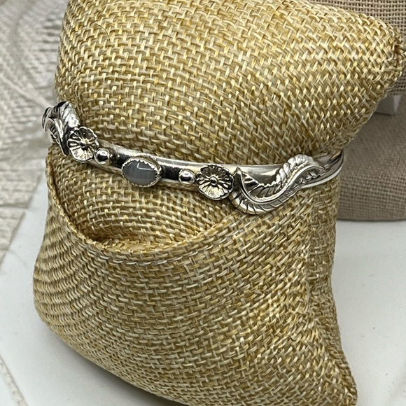 Vintage 90s Sterling Silver Handmade Cuff Bracelet – Florida Keys Design - Picture 11 of 17